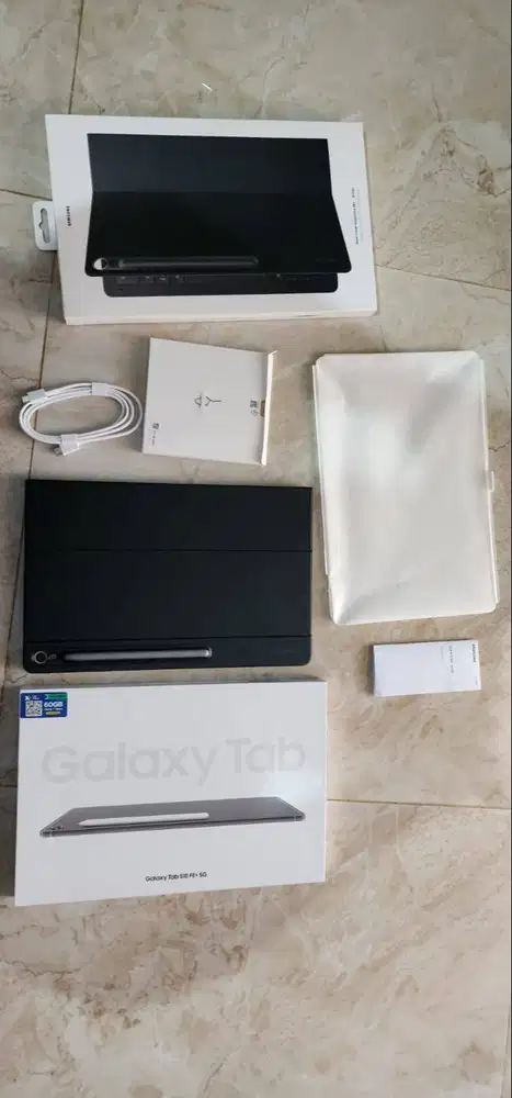 Jual Like New Tablet Samsung S10FEPlus 5G+Pen  12/256 Garansi Fullset!