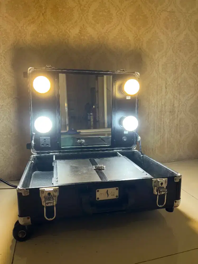 Jual Koper Makeup Troli Second