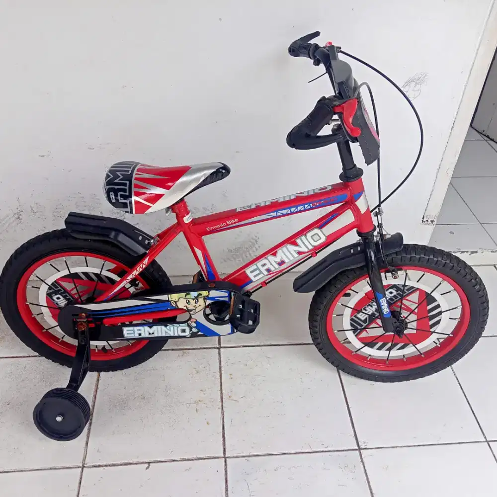 Sepeda anak masih bagus jarang dipake