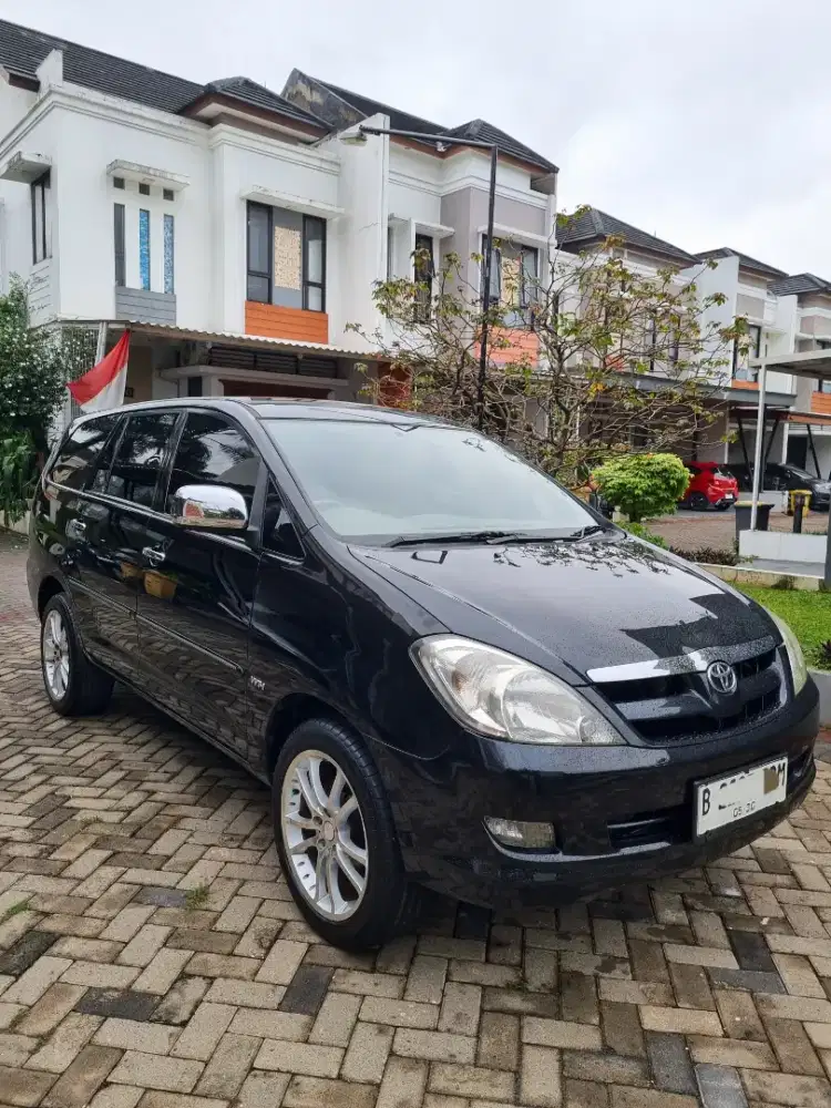 Toyota Kijang Innova 2.0 V automatic pajak hidup