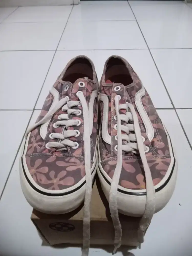 Jual sepatu vans style 36 decon