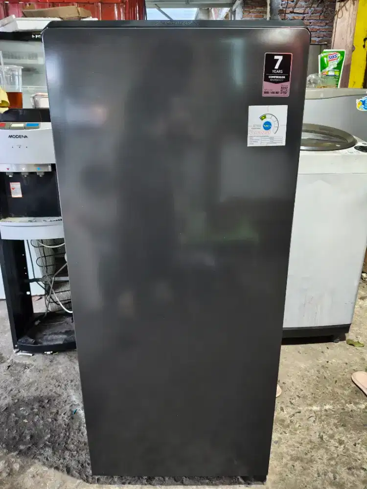 Kulkas Aqua Aqr 225 double frezer istimewa like new