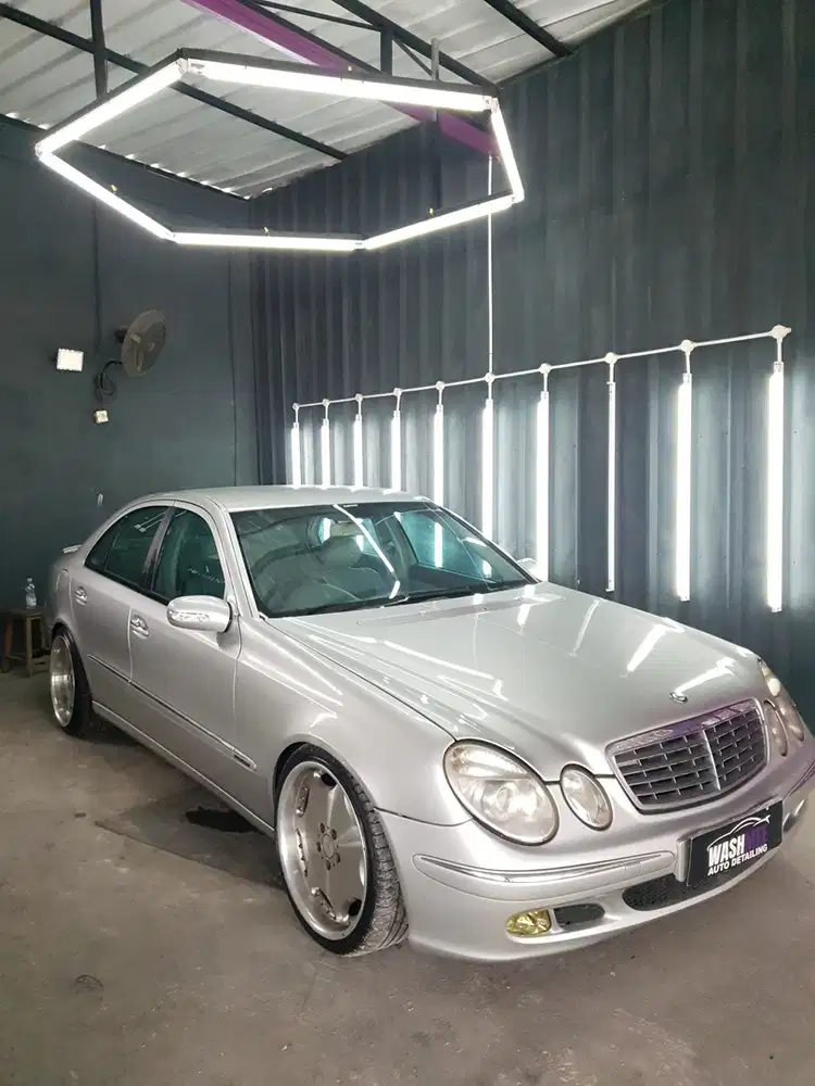 Mercedes-Benz E260 2003 Bensin