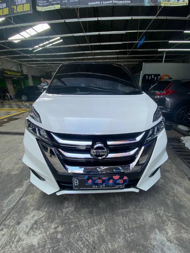 Nissan Serena HWS Two Tone Dijual Cepat