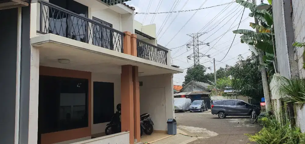 Dijual Rumah Kost 4 kamar dgn token listrik masing² setiap.kamar
