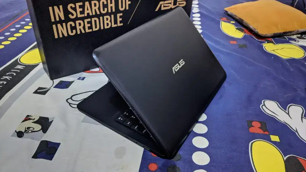 Laptop asus e402y
Mulusss pak banget