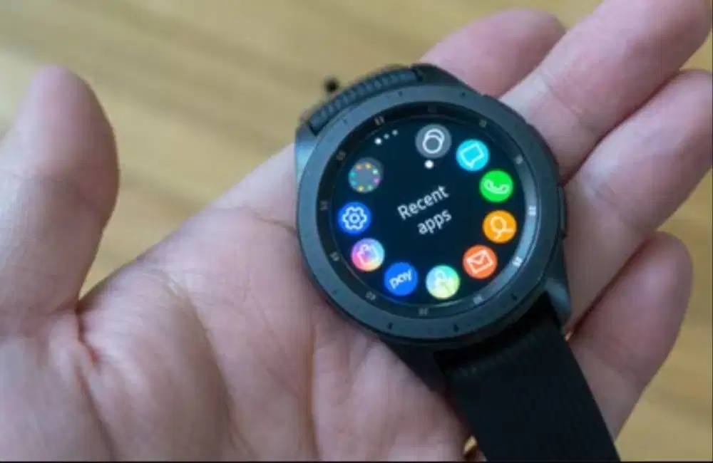 SAMSUNG GALAXY WATCH GEAR 4