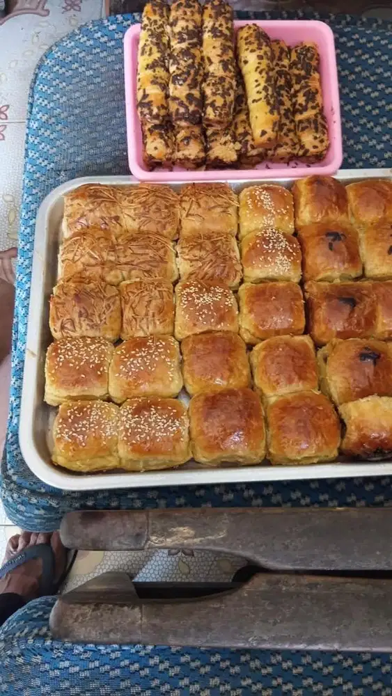 US MEJA MAKAN 50 JUTA ALL KURSI JATI LEMARI KASUR BANTAL SPRINGBED DLL