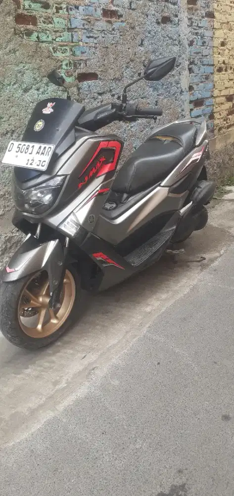 Bismilah jual nmax apa ada nya ajah bpkb stnk ada pjk panjang smt suta