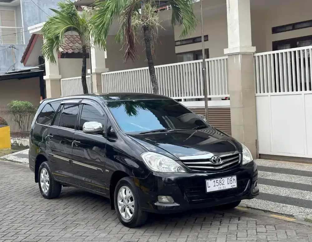 Toyota Kijang Innova G Luxury AT Bensin 2010