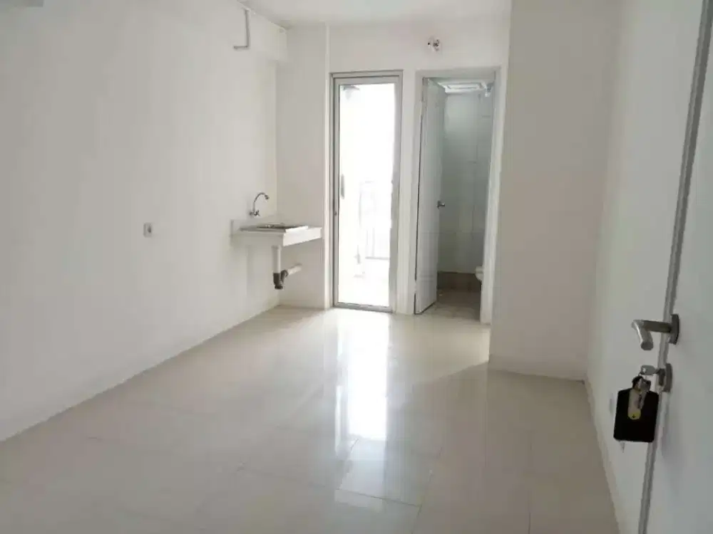 DIJUAL CEPAT UNIT SHM 2 KAMAR DIATAS MALL APARTEMEN BASSURA CITY