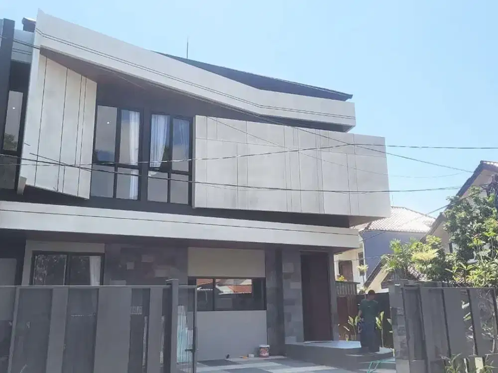 Rumah Manyar Indah  Baru gress  Row jalan 3 mobil Area service terpisah