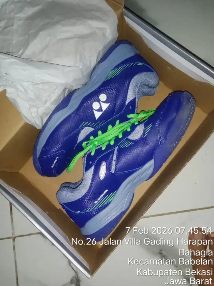 Sepatu Yonex hexis true cushion