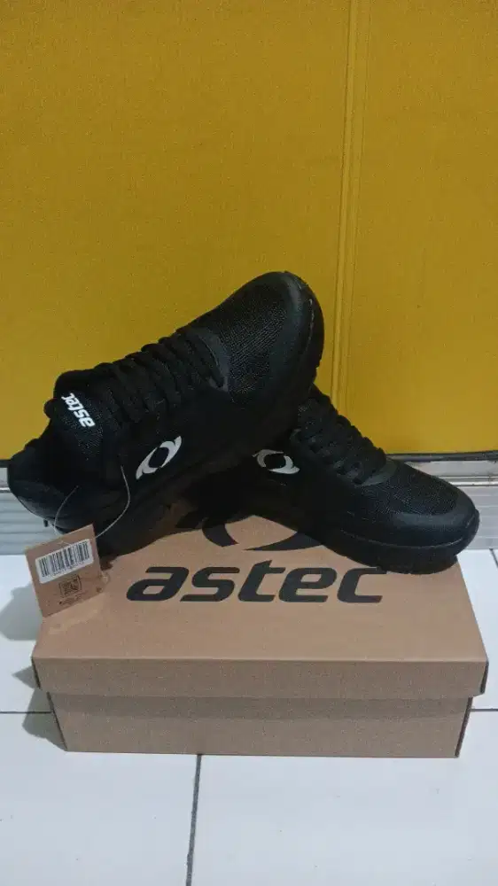 Sepatu merk astec New/Baru