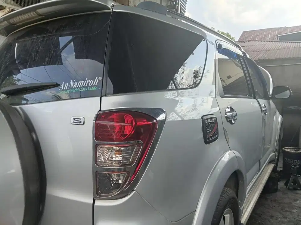 Dijual Mobil Rush Tahun 2009