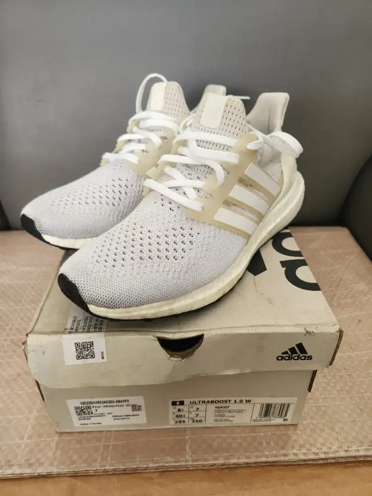 [PRELOVED] ADIDAS ULTRABOOST 1.0 W