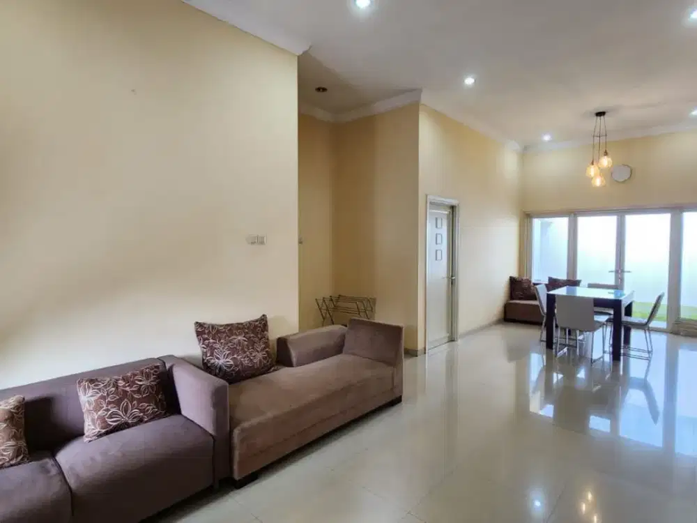 Rumah Furnished, siap huni di Grha Candi Golf Semarang - 9118