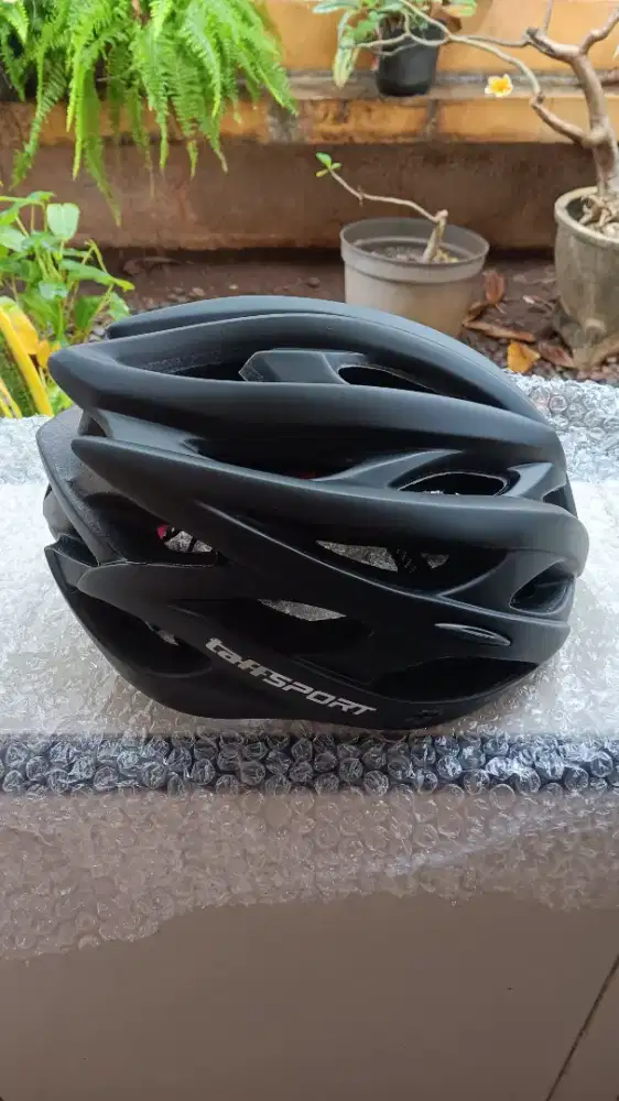 Helm Sepeda Taffsport