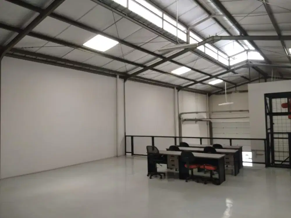 Disewakan Gudang di Bizpark Kranji