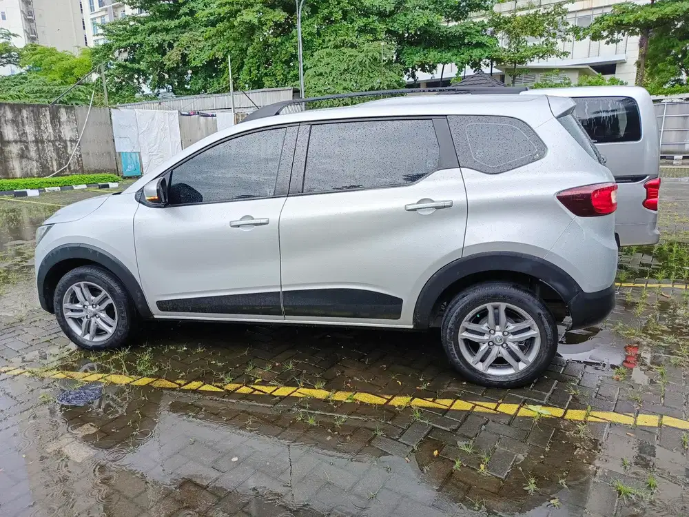 Renault Triber 2021 Bensin