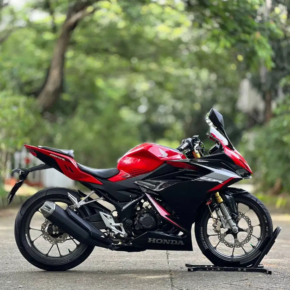 HONDA NEW CBR150R NON ABS MERAH 2021 KM LOW PAJAK HIDUP ANTI RIBET