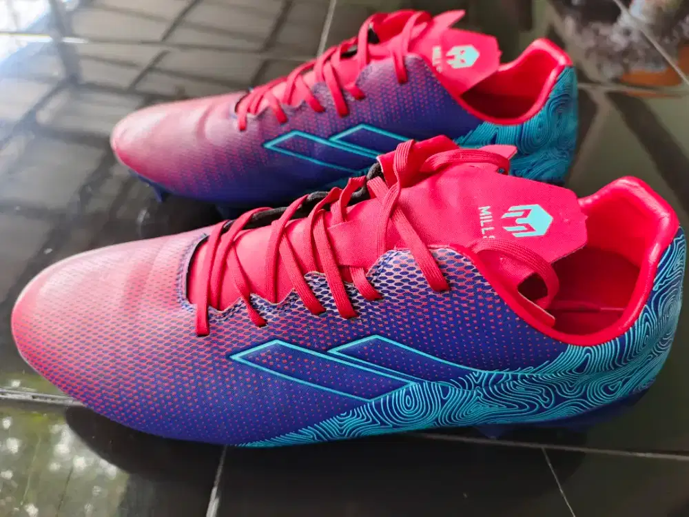 Sepatu Bola Mills Herzone FG Size 45 Used/Second Bekas Like New Mulus