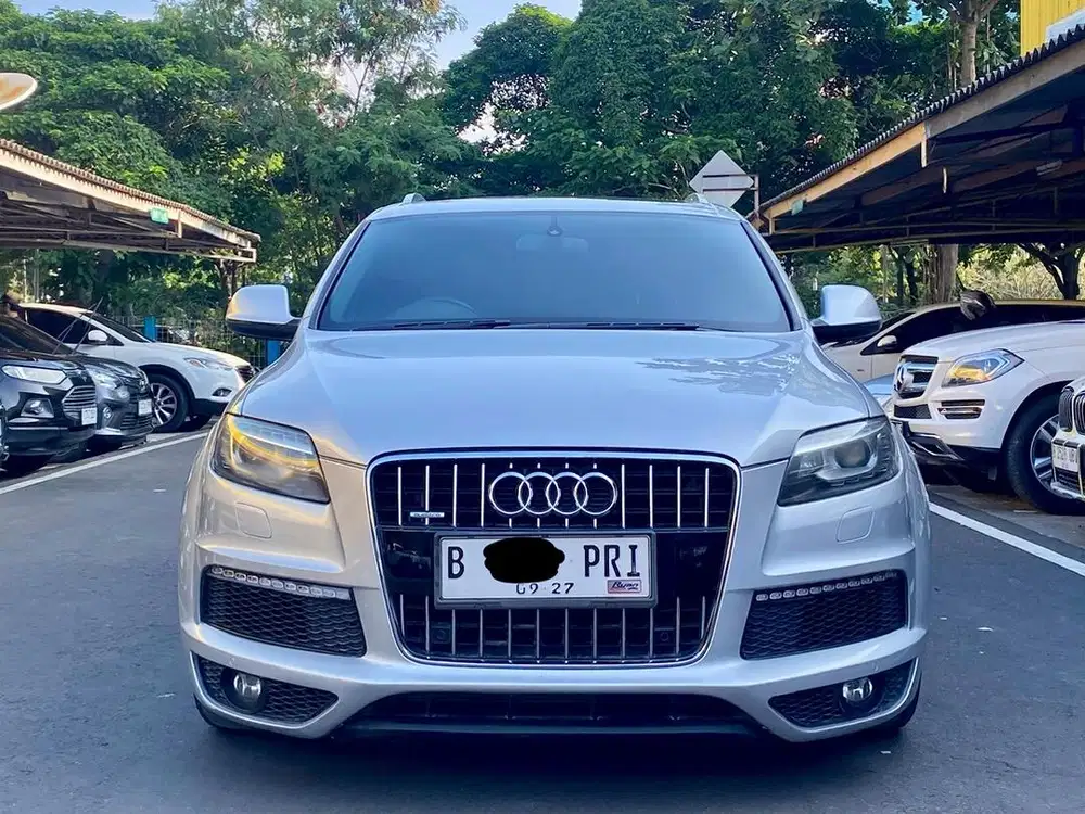 AUDI Q7 3.0 S LINE AT SILVER 2012