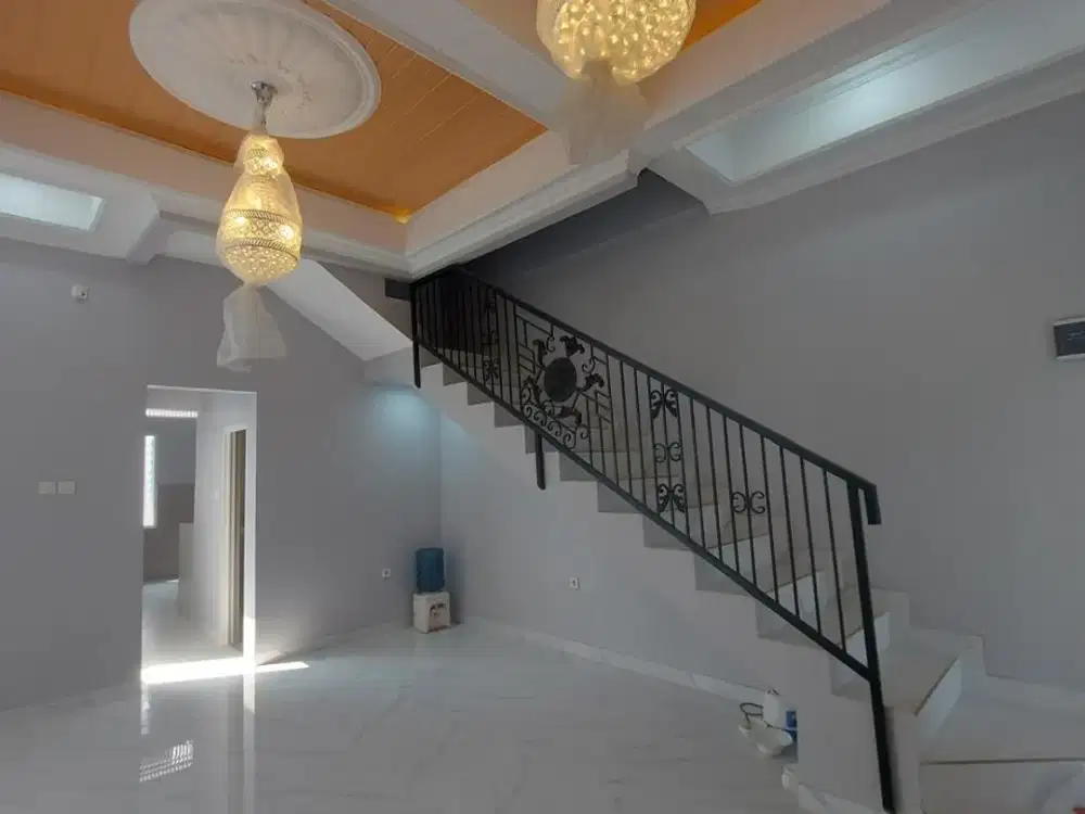 Rumah Baru ada Swimming Pool Cinere Estate Depok