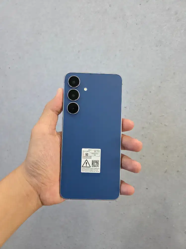 Samsung S25 FE 256 GB Rp 9.516.998 GRATIS FIT 3, ADAPTOR, SPEAKER