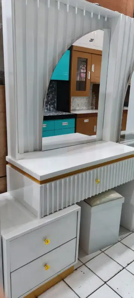 PROMO CICILAN MEJA RIAS