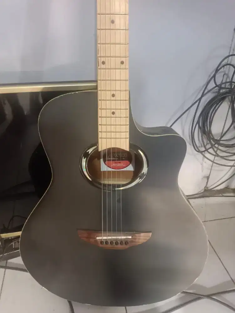 Gitar Yamaha APX 3000 Custom