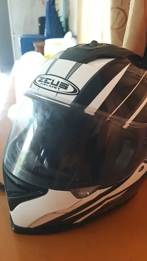 Helm fullface zeus