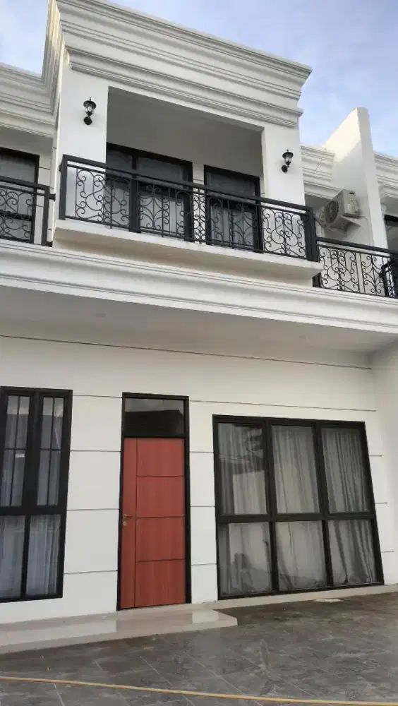 Hunian mewah 2 lantai di tengah kota Palembang