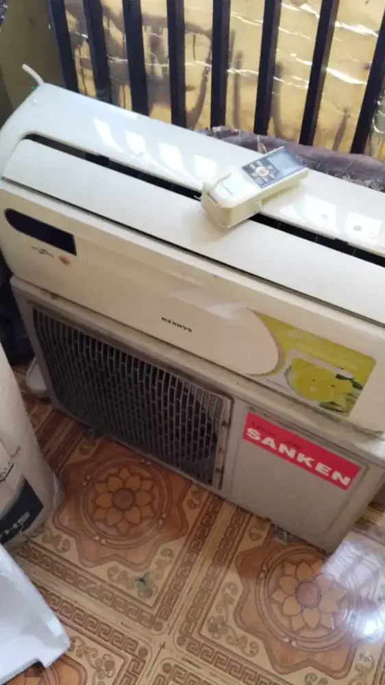 Terima ac bekas rusak mati