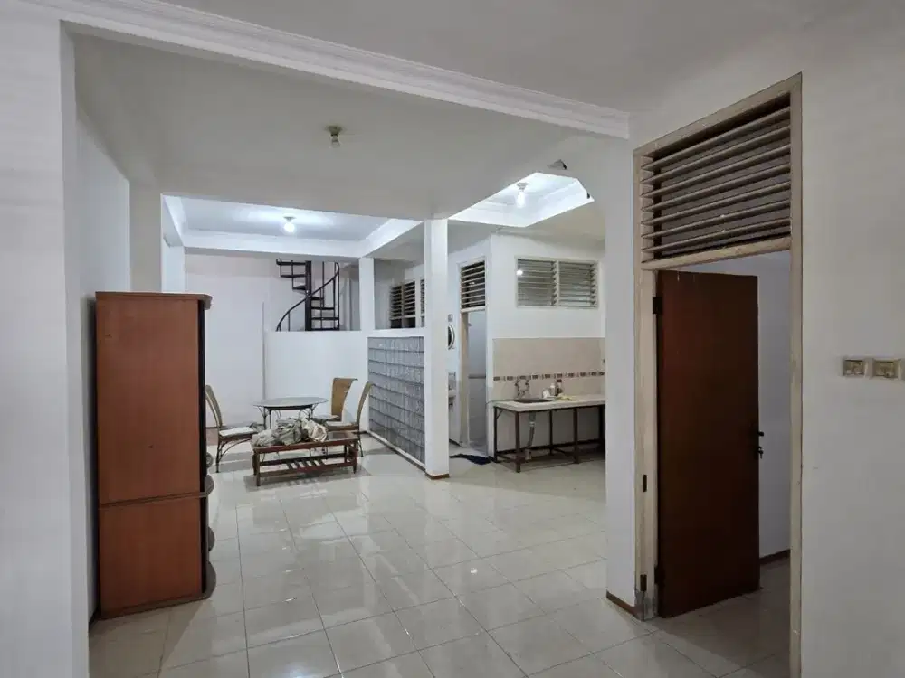 Dijual cepat rumah tinggal Jl. JERUK BALI III, Duri Kepa