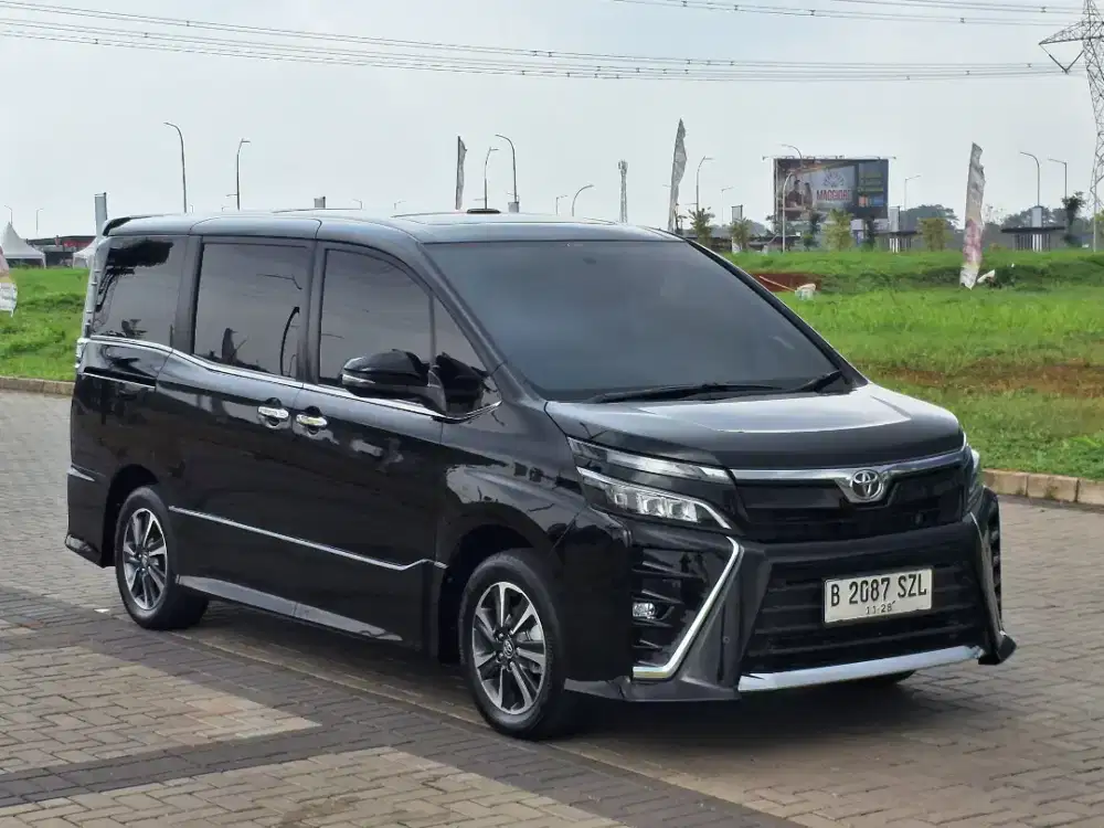 Toyota Voxy tahun 2017 ( TDP 31jt )