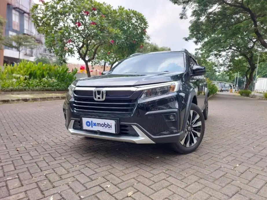 LOW DP Honda BR-V 1.5 Prestige Bensin-AT 2022 AAPS