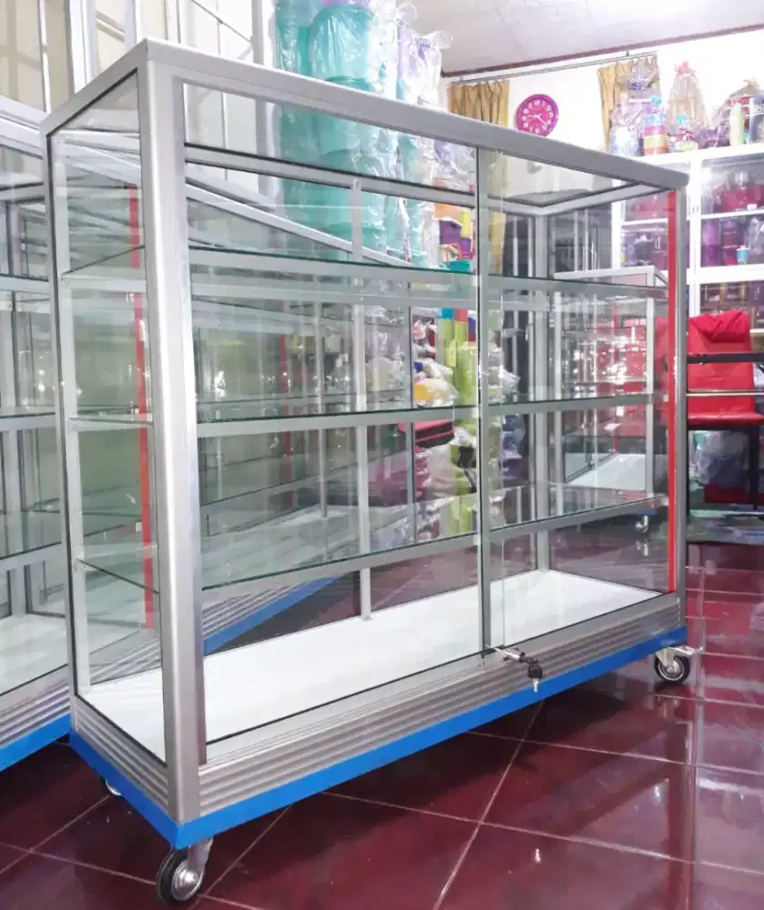 Etalase 1,2 Meter Pakai Roda