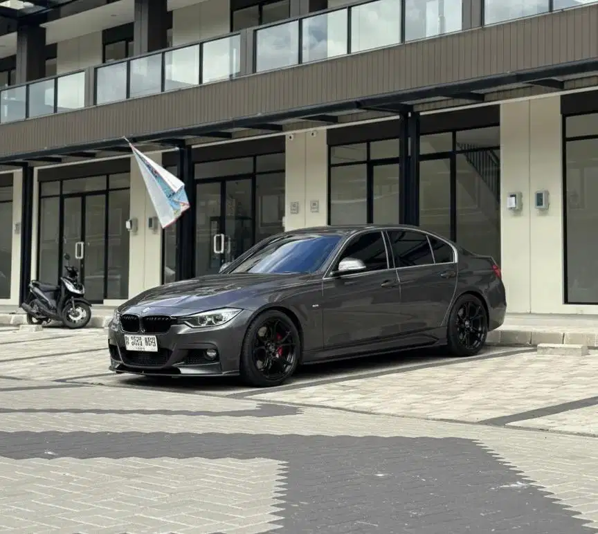 BMW 320i Luxury 2014 Full mods