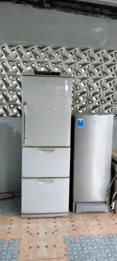 Kulkas Jumbo merk shrp