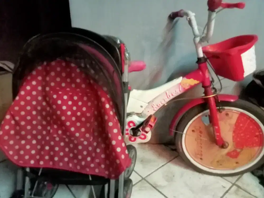 Di jual Cepat Stroller Dan Sepeda Barbie