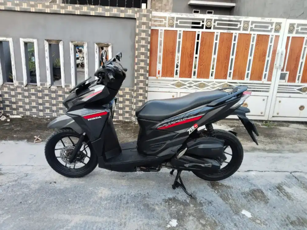 Honda Vario 125cc tahun mesin halus siap pakai di Tangerang