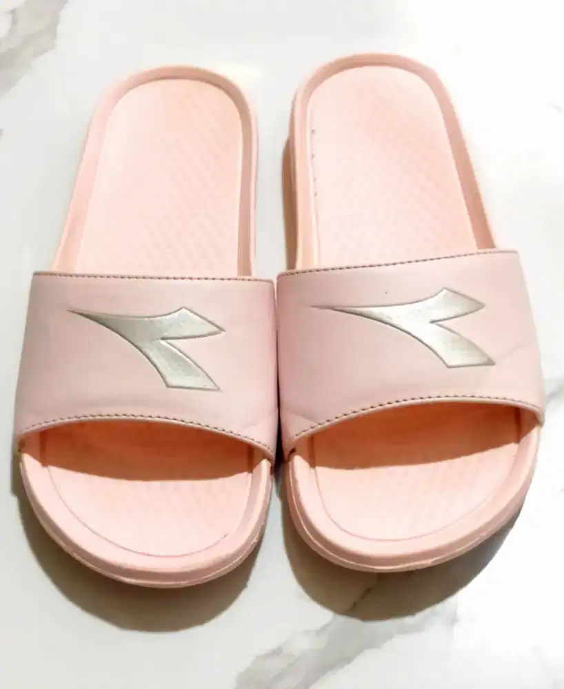 Sendal Diadora Pink