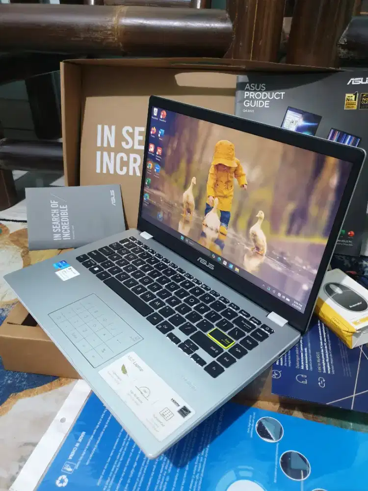 Dijual laptop asus e410m mewaj