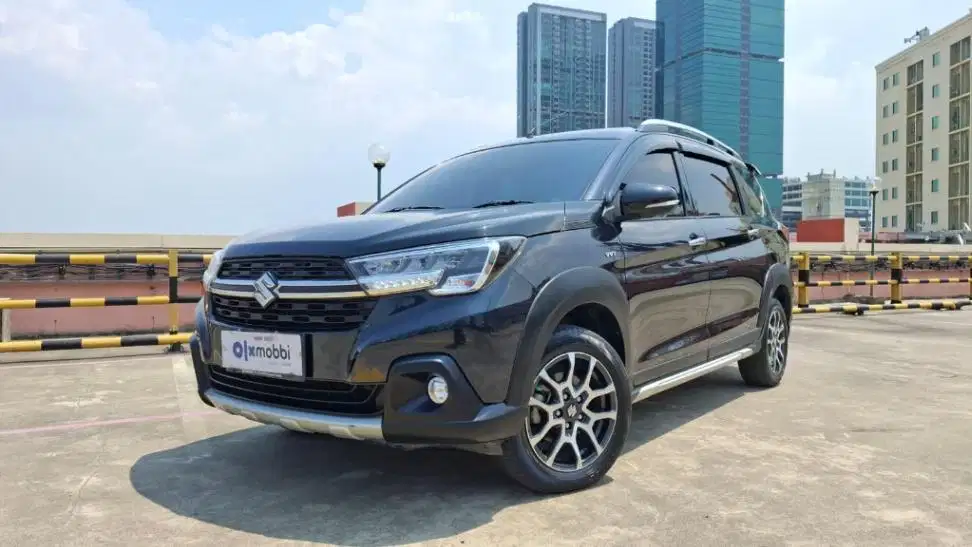 Suzuki XL7 1.5 Beta Bensin-MT 2022 Hitam