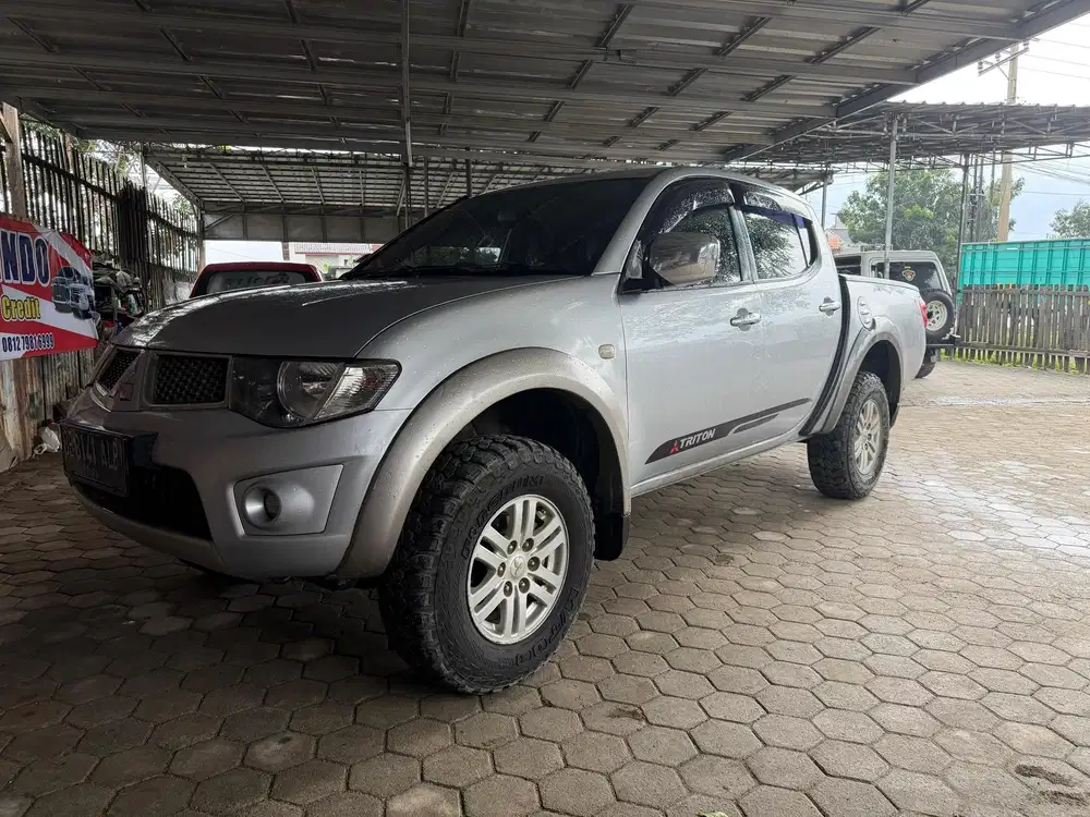 TRITON 4x4 GLS 2014 MANUAL SOLAR