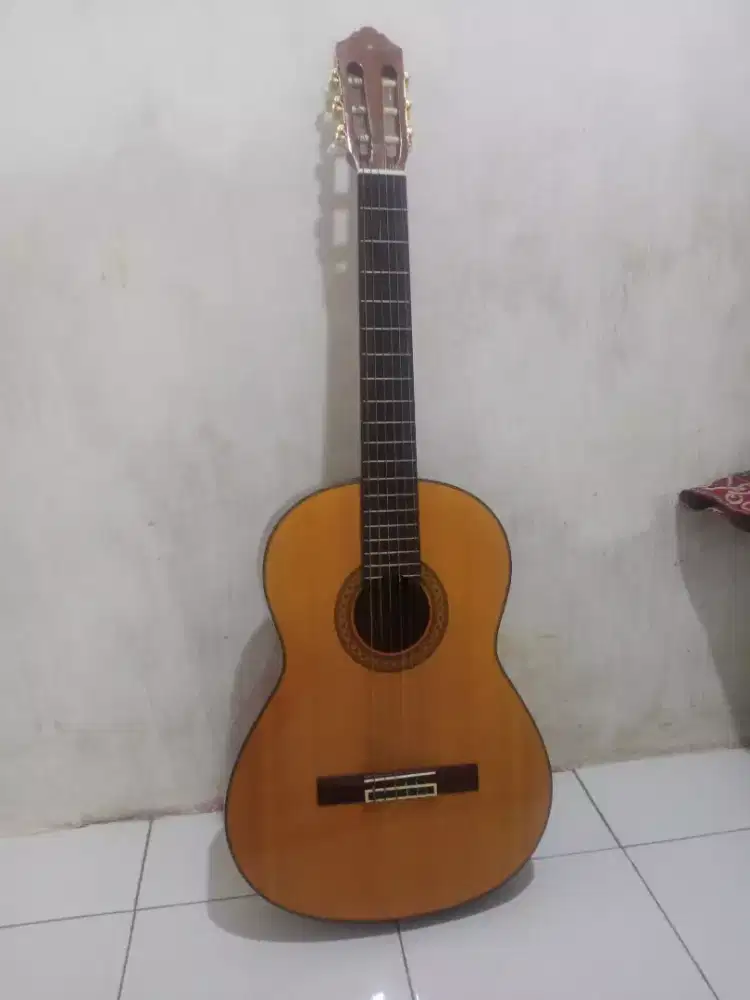 Jual gitar akustik Yamaha C80