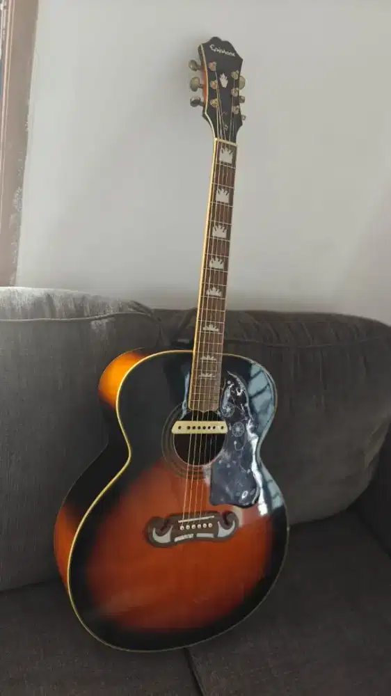 Epiphone EJ-200/VS  2010 Vintage Sunburst
