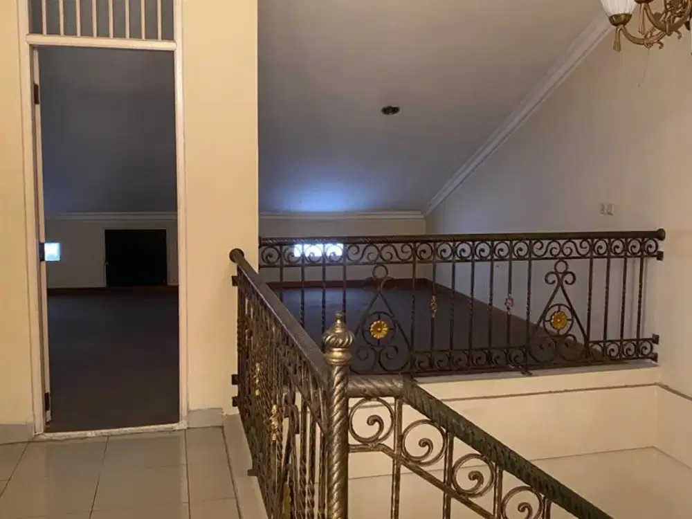 Rumah bagus siap huni di Griya Inti Sentosa - Sunter Jakarta Utara