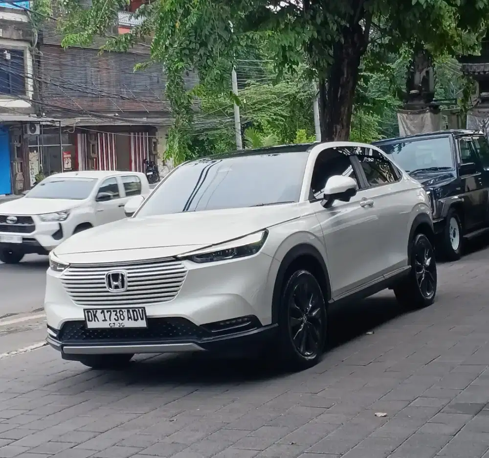 HR-V SE NEW MODEL 2023 LOW KM SIAP PAKAI